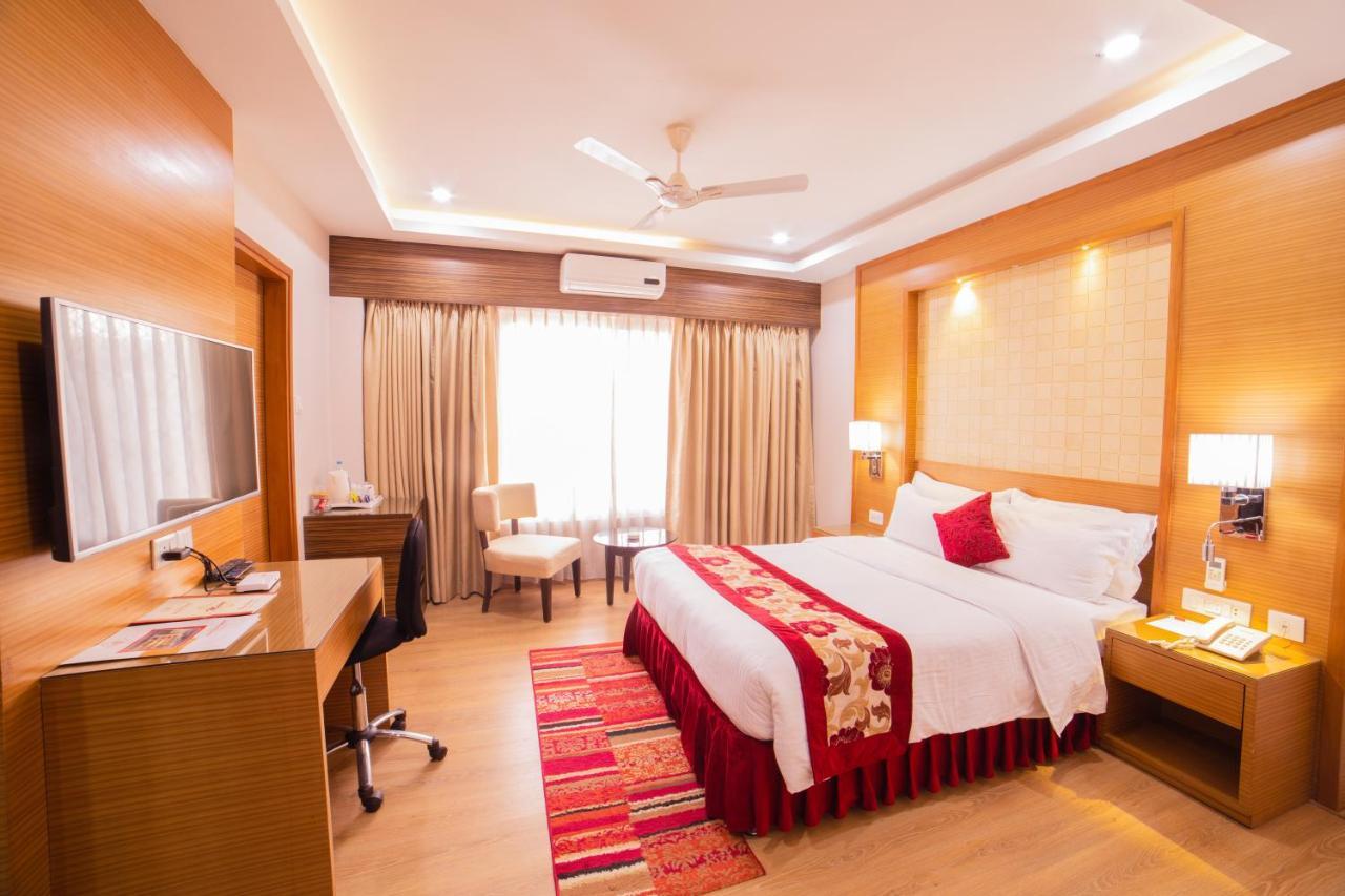 Hotel Harrison Palace Biratnagar Exterior foto